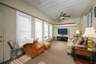 230 W Main St, Ligonier, PA 15658 - photo 3