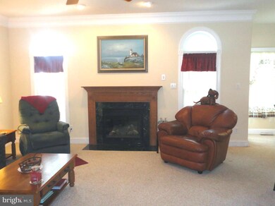 23254 Jenifer Ct, Leonardtown, MD 20650 - photo 4