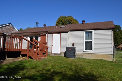 6814 Spourtland Dr, Louisville, KY 40228 - photo 3