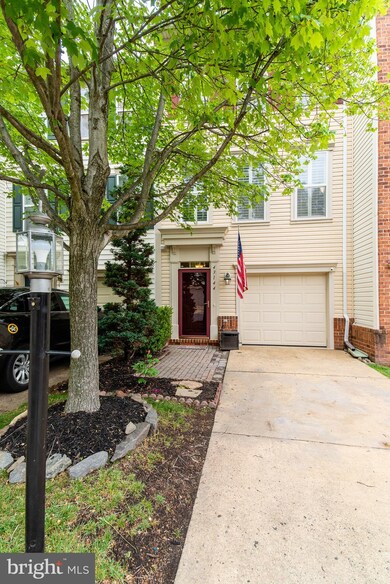 43144 Huntsman Square, Broadlands, VA 20148 - photo 4