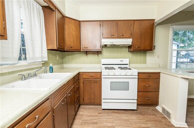 96 Center Alley, Homer City, PA 15748 - photo 7