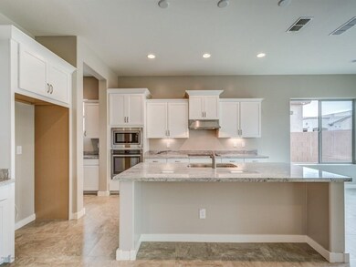 005_Kitchen