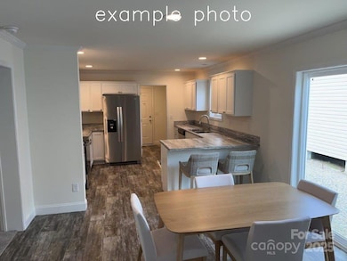 201 Martinat Dr NE unit 2, Valdese, NC 28690 - photo 5