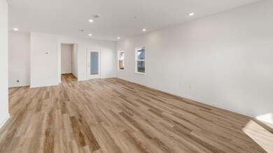 27_Bluebeech_Street_3_Living_Room