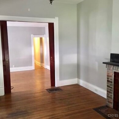 202 Green St, Syracuse, NY 13203 - photo 4