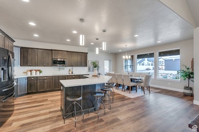 1407 E Abigail Ln, Eagle Mountain, UT 84005 - photo 7