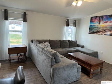 1407 W Commodore Blvd, Lincoln, NE 68522 - photo 4