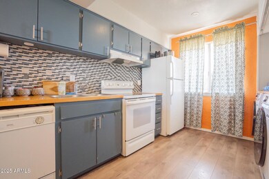 Ciento West unit 201W, Scottsdale, AZ 85251 - photo 7