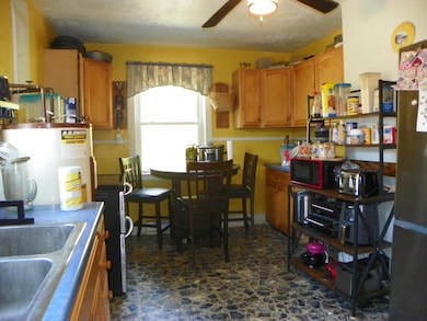 179 Sipe Ln, Ivanhoe, VA 24350 - photo 3