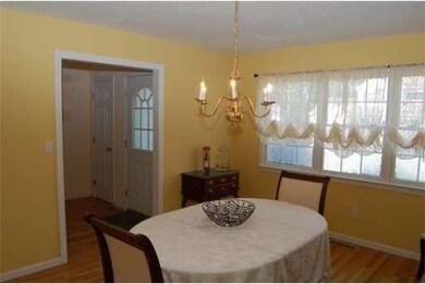 9 Mountain Ash Ln, Franklin, MA 02038 - photo 4