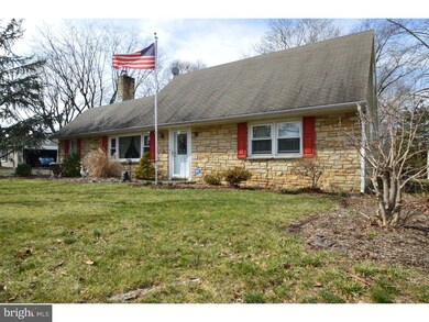 105 Kendon Dr, Easton, PA 18045 - photo 2