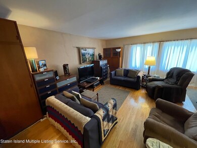 221 Barlow Ave, Staten Island, NY 10308 - photo 4