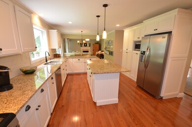 44 Dover Cir, Franklin, MA 02038 - photo 4