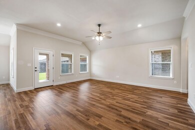 305 Jacinth Ln, Granbury, TX 76049 - photo 7