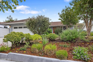 464 W Avenida De Las Flores-large-006-03