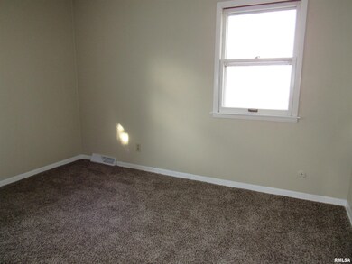 1620 Esplanade Ave, Davenport, IA 52803 - photo 7