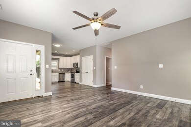 237 12th St, Colonial Beach, VA 22443 - photo 7