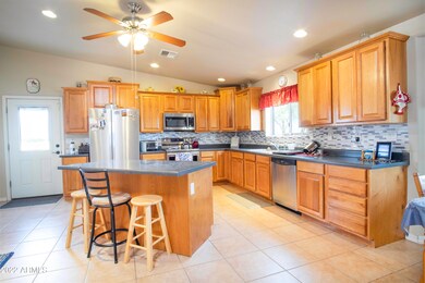 2145WLegendCtCG_Kitchen