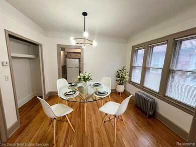 825 Beaconsfield #2n Ave, Grosse Pointe Park, MI 48230 - photo 3