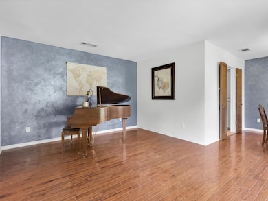 4421 Cartagena Dr, Fort Worth, TX 76133 - photo 5