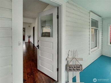 317 E Main St, Centralia, WA 98531 - photo 2