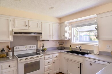 3301 Neamar Dr, Grants Pass, OR 97527 - photo 4