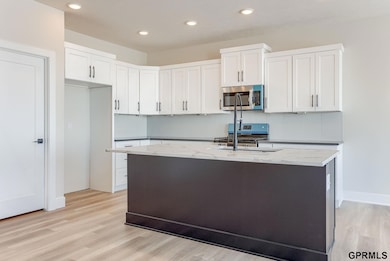 18483 Robin Cir, Omaha, NE 68136 - photo 6