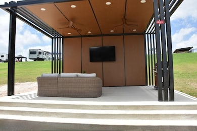 5386 Farm To Market 1376 unit 96, Fredericksburg, TX 78624 - photo 6