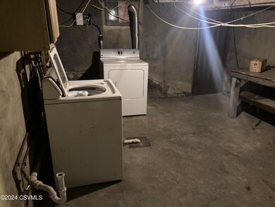 919 N Shamokin St, Shamokin, PA 17872 - photo 5