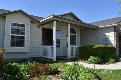 809 W Georgia Ave, Nampa, ID 83686 - photo 2