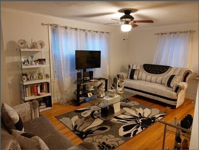 33 Paragon Rd unit 2, West Roxbury, MA 02132 - photo 2