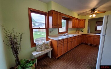 1212 N Minnesota St, New Ulm, MN 56073 - photo 6