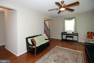 6019 Liberty Bell Ct, Burke, VA 22015 - photo 4