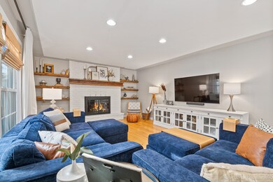 864 Mandrake Dr, Batavia, IL 60510 - photo 3