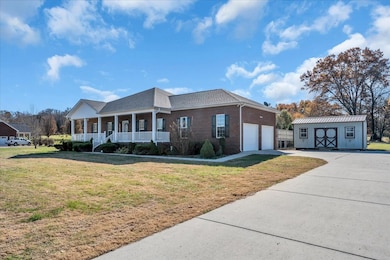 209 Gladys Dr, Shelbyville, TN 37160 - photo 2