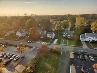 The Algonquin House unit 10F, Norfolk, VA 23505 - photo 3