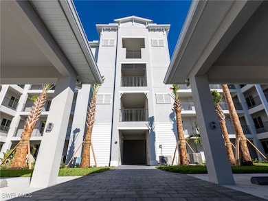 View of apartment building / complex