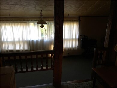 ADDITIONAL ROOM NEXT TO LIVING ROOM