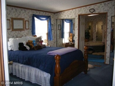 4747 Flanders Ln unit K, Harwood, MD 20776 - photo 5