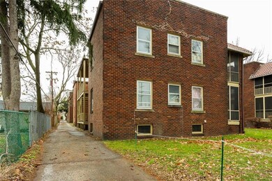 Picture of the driveway / alleyway to access the parking.