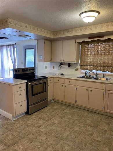 14414 Spencerville Rd, Grabill, IN 46741 - photo 5