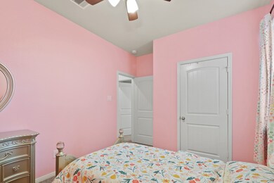 300 Kendall Crest Dr, Alvin, TX 77511 - photo 7