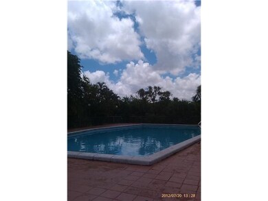 Swimming Pool/Hot Tub/Sauna