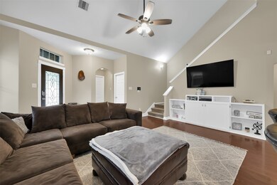 1079 Lasso Ct, Alvin, TX 77511 - photo 6