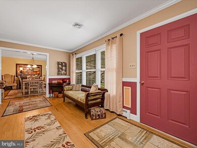 725 Bruce Ave, Mount Joy, PA 17552 - photo 3