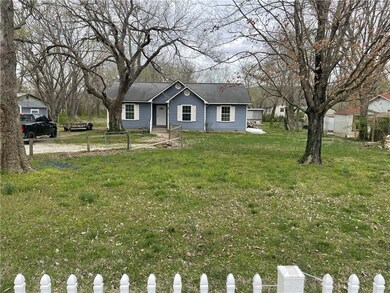 192 Maple Ave, West Fork, AR 72774 - photo 2