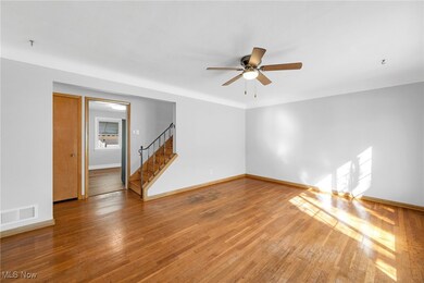 2206 Larchmont Dr, Wickliffe, OH 44092 - photo 2