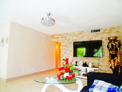 3100 Springdale Blvd unit 310, Palm Springs, FL 33461 - photo 5