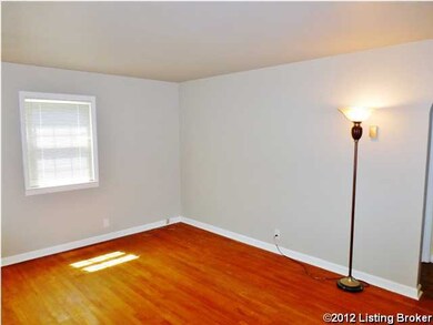 7804 Vaughn Mill Rd, Louisville, KY 40228 - photo 4