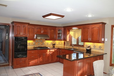 5 New Castle Ct, Morris Plains, NJ 07950 - photo 3